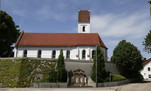 Das historische Kirchenschiff St. Silvester in Mittelstetten