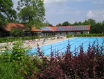 Schwimmerbecken des Freibades Mammendorf.